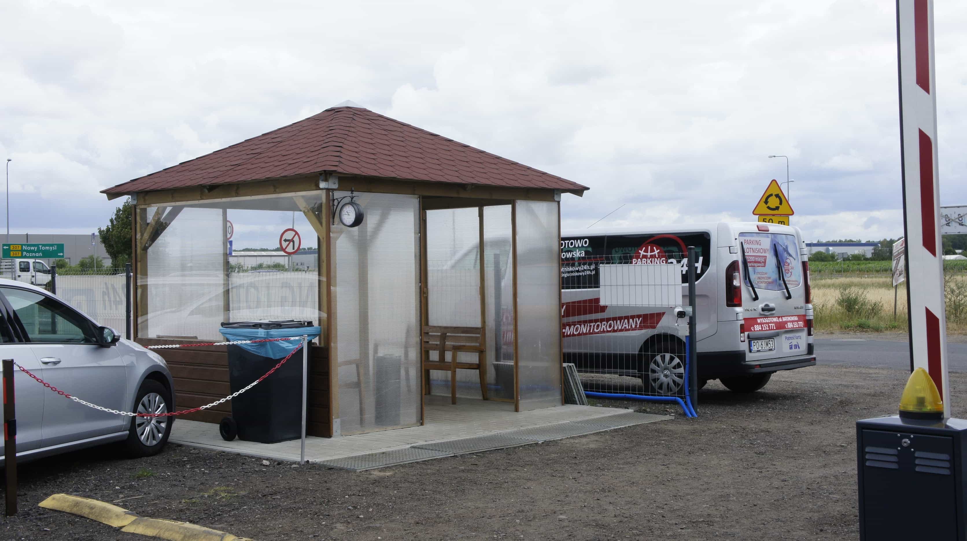 Zdjęcie Lotniskowy 24h lotnisko Poznań Zdjęcie Lotniskowy 24h lotnisko Poznań