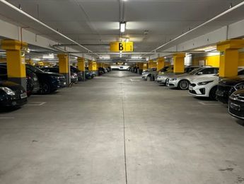 Główne zdjęcie parkingu MarcelinPark - zadaszony parking lotnisko Poznań-Ławica (POZ) MarcelinPark - zadaszony parking lotnisko Poznań-Ławica (POZ) - główne zdjęcie parkingu